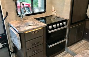 2021 Thor Motor Coach Four Winds 22E