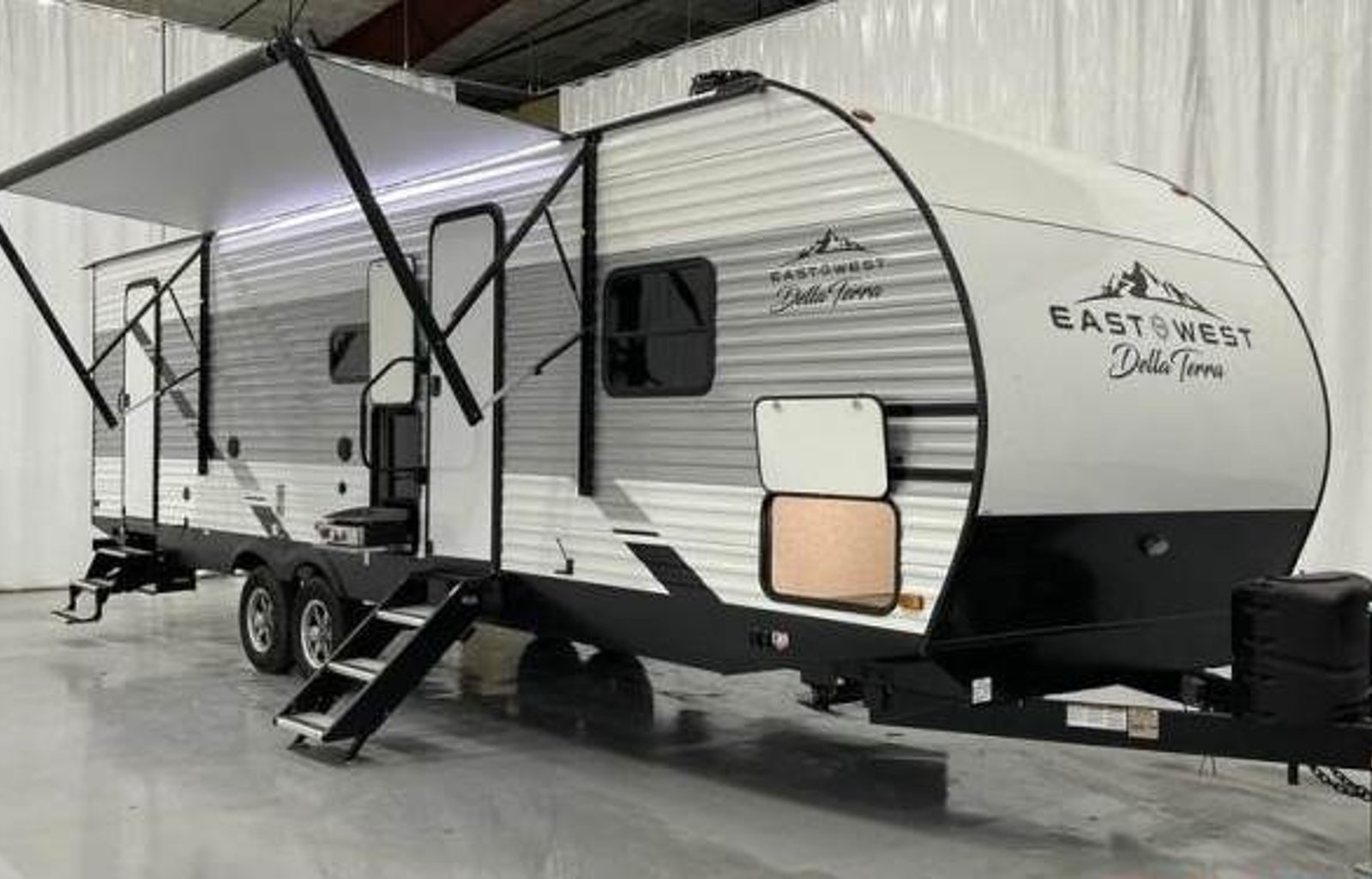 2022 East to West - Delivery and Setup available!
