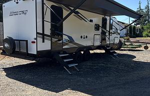 2024 Cherokee Alpha Wolf 26DBH-L RV rental photo 1