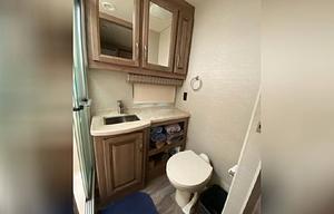 2019 36HPrestige Washer Dryer -Theater Seating!
