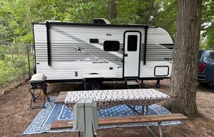 Cozy 2026 Jayco Jayflight SLX, amazing camper!