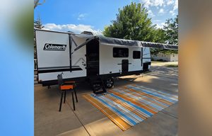 BRAND NEW 2027 Keystone Coleman Light 22BX