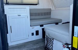 Cozy & Pet Friendly R Pod 171