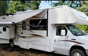 *FREEDOM FINDER* 2015 Winnebago Minnie Winnie