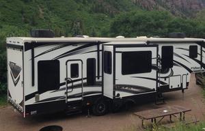 2014 Keystone RV Fuzion 371