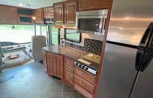 2015 Southwind 34A RV rental photo 11
