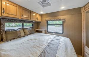 "Fourwinds Funhaus" - 6 bed Bunkhouse C Class RV