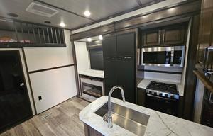 The Triton Luxe Lounge-2022 toy hauler