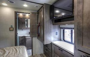 2022 FR3 34DS RV rental photo 19