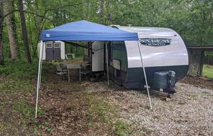 2022 - Sleeps 10! Delivery Available!!
