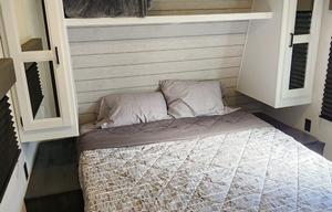 2022 Keystone Hideout Sleeps 10