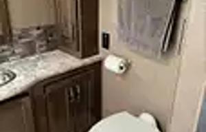 Breeze Family RV Rental - Kid and Pet Friendly