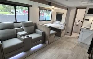 Solaire BRAND New 3 bedroom HIDDEN PANTRY Sleeps8