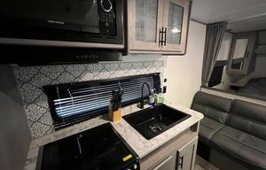 2023 Dutchmen RV Coleman Lantern LT Series 274BH