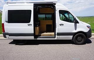Great Smoky Mountain Sprinter - Sleeps 3!