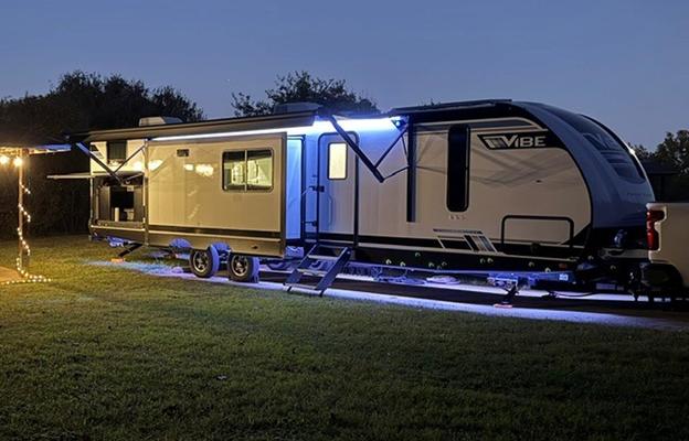 2024 Vibe 34BH - Family Bunkhouse Travel Trailer