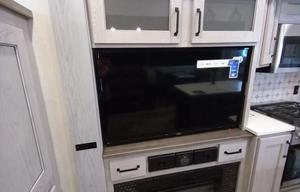 We Deliver! 2023 Montana 381TB 2 bed/2ba w Loft