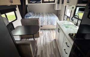 Cozy 2026 Jayco Jayflight SLX, amazing camper!