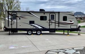 Keystone Passport 2810BH *Family & Pet Friendly*
