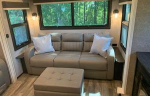 2020 Jayco North Point 377RLBH