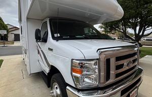 Beautiful 2024 Thor Four Winds 22e Motorhome