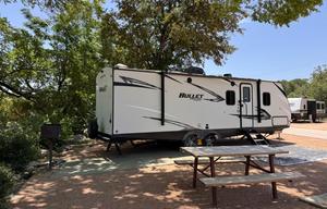 The Hitch Hiker, 32 ft. bunkhouse, 30 amp sleeps 8