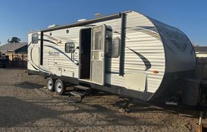 2015 Salem 26TBUD RV rental photo 2