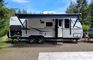26' 2021 Sonic Bunkhouse - Sleeps 6 + 1 Child