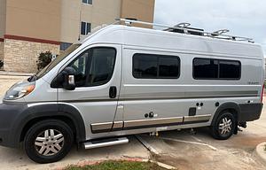 The Cozy Cruiser-Pet Friendly!