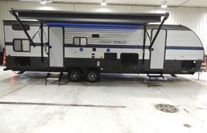 New RV. Sleeps 9! Unlimited Miles! Generator.