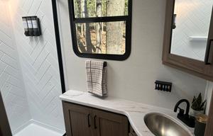 NEW 2024 Alliance RV Delta 251BH