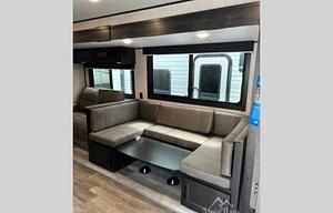 Sleeps 9 2022 Jayco Jay Flight SLX 284BHS