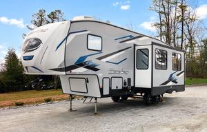 Cherokee Arctic Wolf | Luxury 5th Wheel Bunkhouse