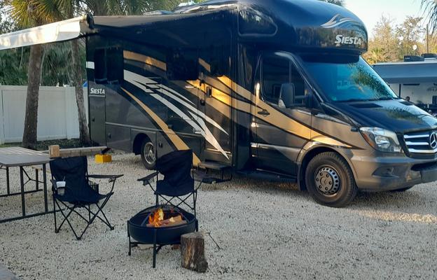 2017 Siesta Sprinter 24ST RV rental photo 1