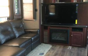 2015 Heartland/ Road Warrior 390RW