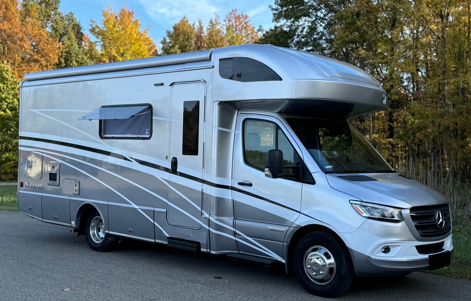 2023 Winnebago Navion 24D, Easy to Drive, Sleeps 6