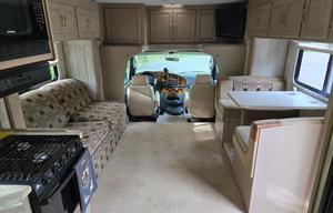 07 Four Winds 5000 - FULLY STOCKED & Pet Friendly!