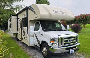 2019 Thor Motor Coach Freedom Elite 30FE Bunkhouse