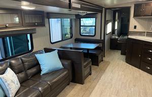 2019 Shadow Cruiser 30'