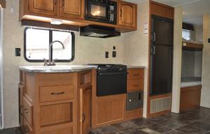 2013 Keystone Summerland Bunkhouse travel trailer w/slide out