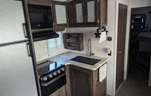 Pioneering Passport 3400QD - Sleeps 14
