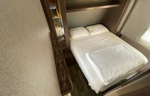 2018 Keystone RV Hideout 26LHSWE RV rental photo 5