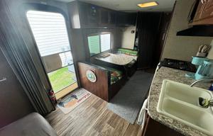 2017 Keystone RV Passport 239ML Express RV rental photo 7