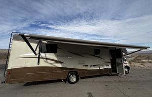 Travel in Style: Winnebago Minnie Winnie Premier
