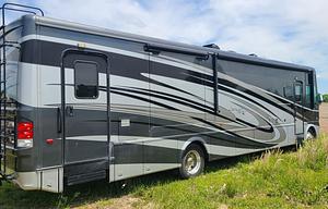 2016 Canyon Star 3922 RV rental photo 1
