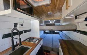Beluga-2020 Mercedes Sprinter