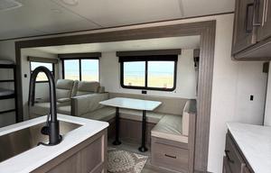 Luxury Beach Getaway | Sleeps 8 | Fully Loaded