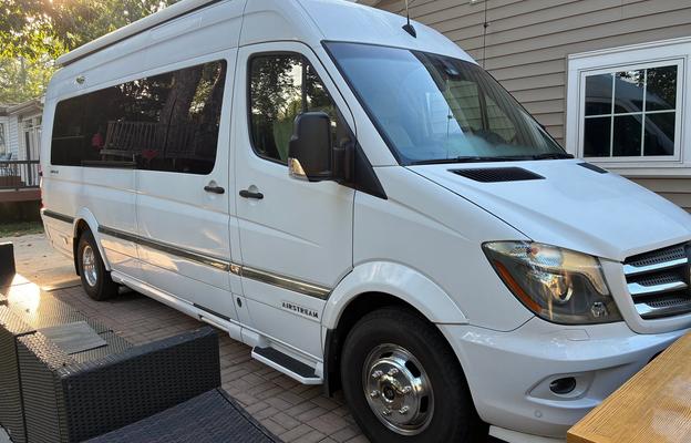 Casper — 2017 Airstream Interstate