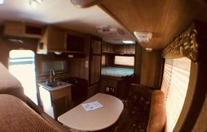 Perfect Couples Coach + 2 kids 23ft Freelander