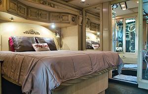 2008 American Coach American Heritage 45B